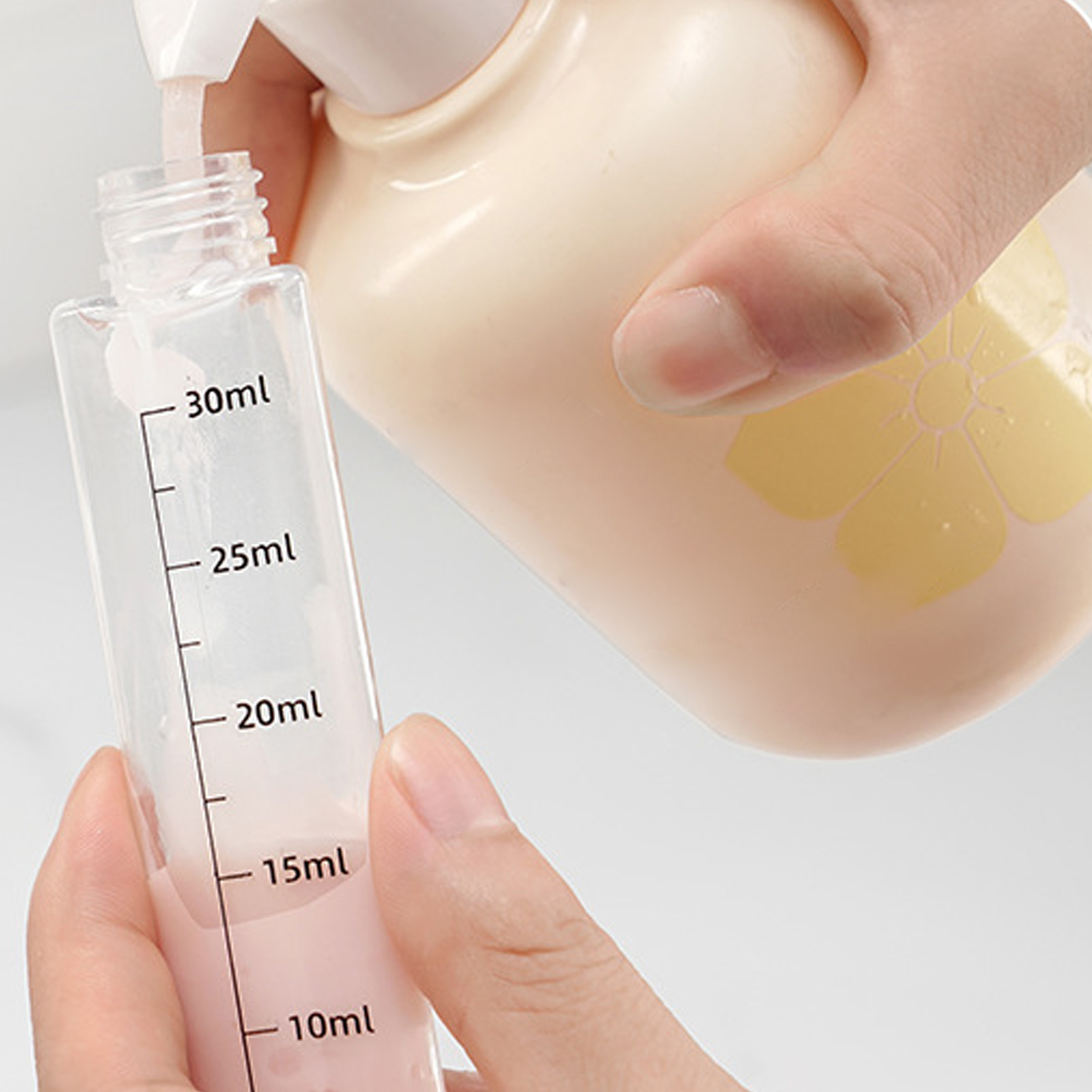 4-in-1 Reisvloeistofdispenser  - Gel Refill Pack recensie en prijs